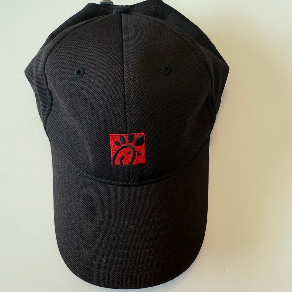 EUC Unisex Chick-fil-A Adjustable Baseball Style Cap